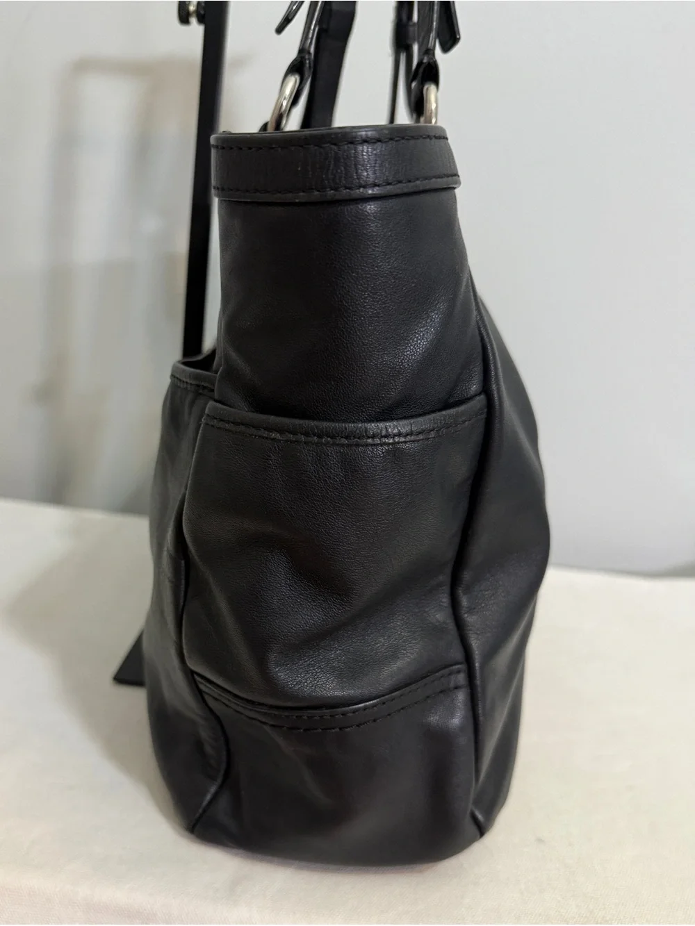 Coach Gallery East West Tote Shoulder Bag Black Leather Y2K Vintage F17722 FAIR